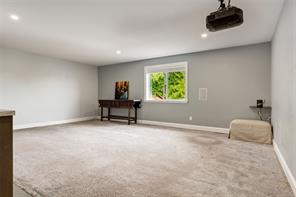 3112 Dolphin Dr — listing photo 19 of 36