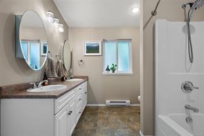 321 Renart Pl — listing photo 19 of 43