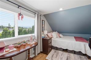 4853 Gertrude St — listing photo 15 of 31