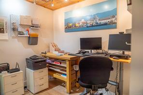 2701 Galley Cres — listing photo 24 of 35