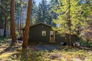 2701 Galley Cres — listing photo 32 of 35