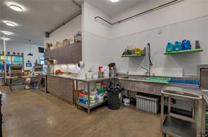 103-2266 Island Hwy — listing photo 37 of 51