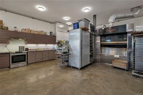 103-2266 Island Hwy — listing photo 40 of 51
