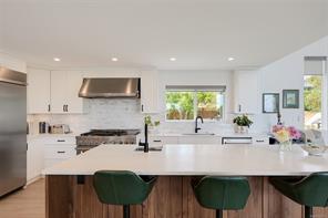 8566 Moxon Terr — listing photo 14 of 77