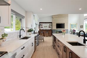 8566 Moxon Terr — listing photo 15 of 77