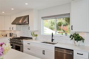8566 Moxon Terr — listing photo 16 of 77
