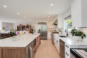 8566 Moxon Terr — listing photo 17 of 77
