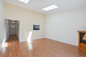 4-1184 Clarke Rd — listing photo 15 of 38