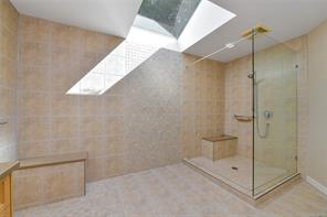 4404 Meadowood Pl — listing photo 17 of 40