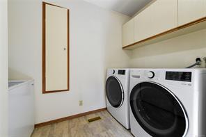 4404 Meadowood Pl — listing photo 24 of 40