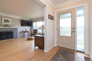 368 Gorge Rd — listing photo 14 of 50