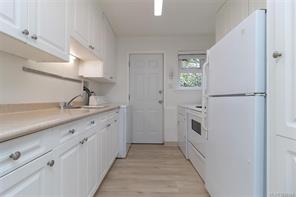 368 Gorge Rd — listing photo 38 of 50