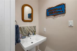 983 Alder St — listing photo 30 of 68