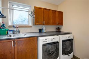 983 Alder St — listing photo 31 of 68
