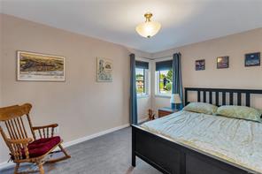 983 Alder St — listing photo 41 of 68