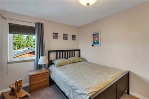 983 Alder St — listing photo 42 of 68