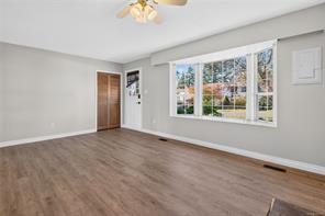 733 Marina Blvd — listing photo 22 of 44
