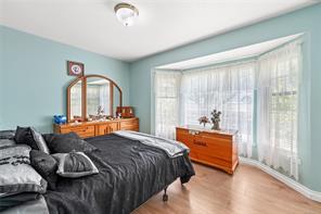 429 Davis Rd — listing photo 19 of 56