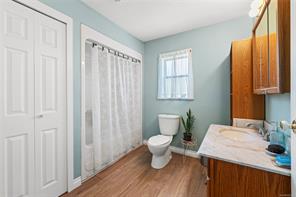 429 Davis Rd — listing photo 21 of 56