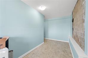 429 Davis Rd — listing photo 37 of 56