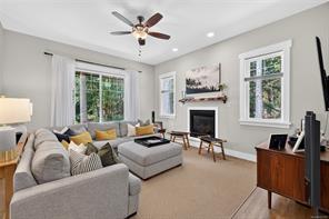 2651 Ethel Lane — listing photo 17 of 38