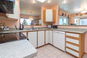 7453 Veyaness Rd — listing photo 13 of 43