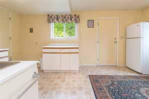 7453 Veyaness Rd — listing photo 33 of 43