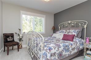 10-614 Granrose Terr — listing photo 22 of 44