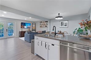 440 Allwood Rd — listing photo 13 of 46