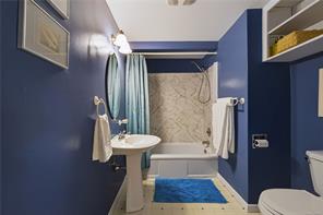 3910 Scolton Rd — listing photo 18 of 46