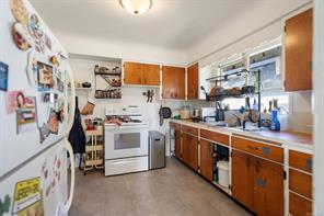 546 Linden Ave — listing photo 29 of 35