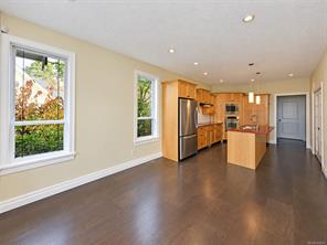 6086 Sterling Dr — listing photo 18 of 52