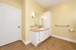6086 Sterling Dr — listing photo 27 of 52