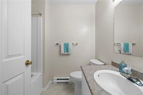 1024 Centre Cres — listing photo 16 of 52