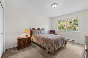 1024 Centre Cres — listing photo 19 of 52