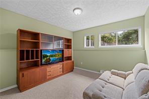 1024 Centre Cres — listing photo 27 of 52