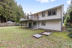 1024 Centre Cres — listing photo 33 of 52