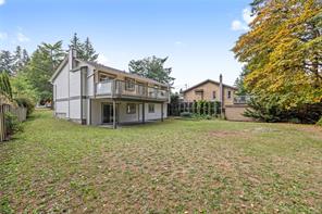 1024 Centre Cres — listing photo 35 of 52