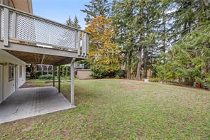1024 Centre Cres — listing photo 37 of 52