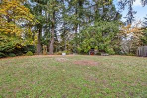 1024 Centre Cres — listing photo 38 of 52