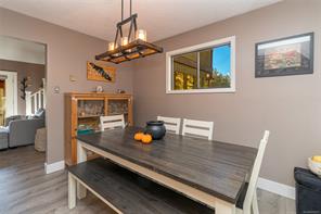 2335 Ravenhill Rd — listing photo 18 of 47