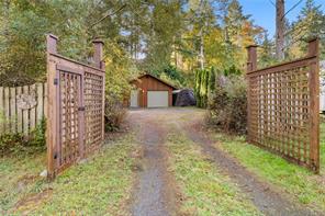 3275 South Rd — listing photo 22 of 32
