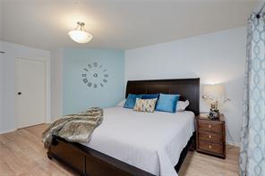 203-1120 Fairfield Rd — listing photo 18 of 29
