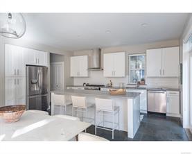 300 Sunningdale Rd — listing photo 20 of 54