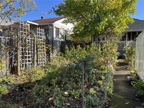 4818 Helen St — listing photo 23 of 27
