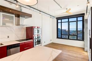 808-1029 View St — listing photo 22 of 23