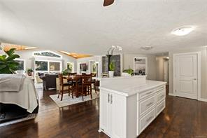 3061 Renfrew Rd — listing photo 16 of 80