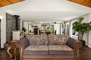3061 Renfrew Rd — listing photo 17 of 80