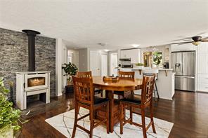3061 Renfrew Rd — listing photo 18 of 80