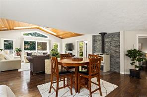 3061 Renfrew Rd — listing photo 19 of 80